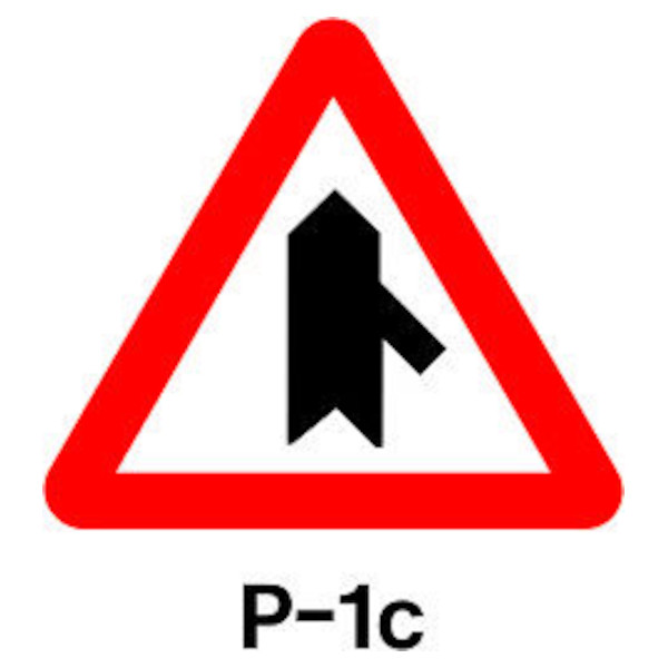 Triangle intersecció amb prioritat sobre la incorporació per la dreta - Rètols Daunis
